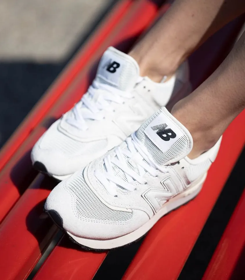 Baskets 574 Grey White