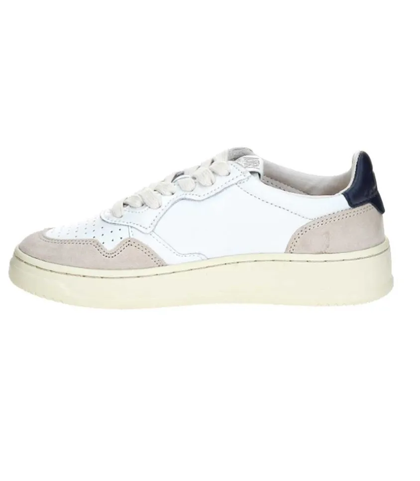 Baskets Medalist Low Cuir Suede Blanc/Navy Blue