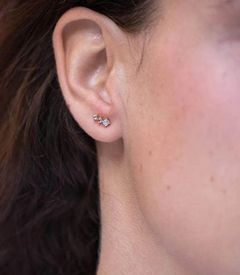 Boucles D'Oreilles Deux Pierres De Lune Et Un Diamant