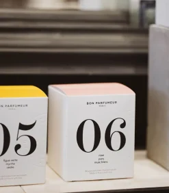 Bougie Parfumee 06 Rose, Yuzu Et Musc Blanc