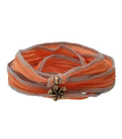 Bracelet En Soie A Nouer Et Charm Frangipani Flower En Bronze
