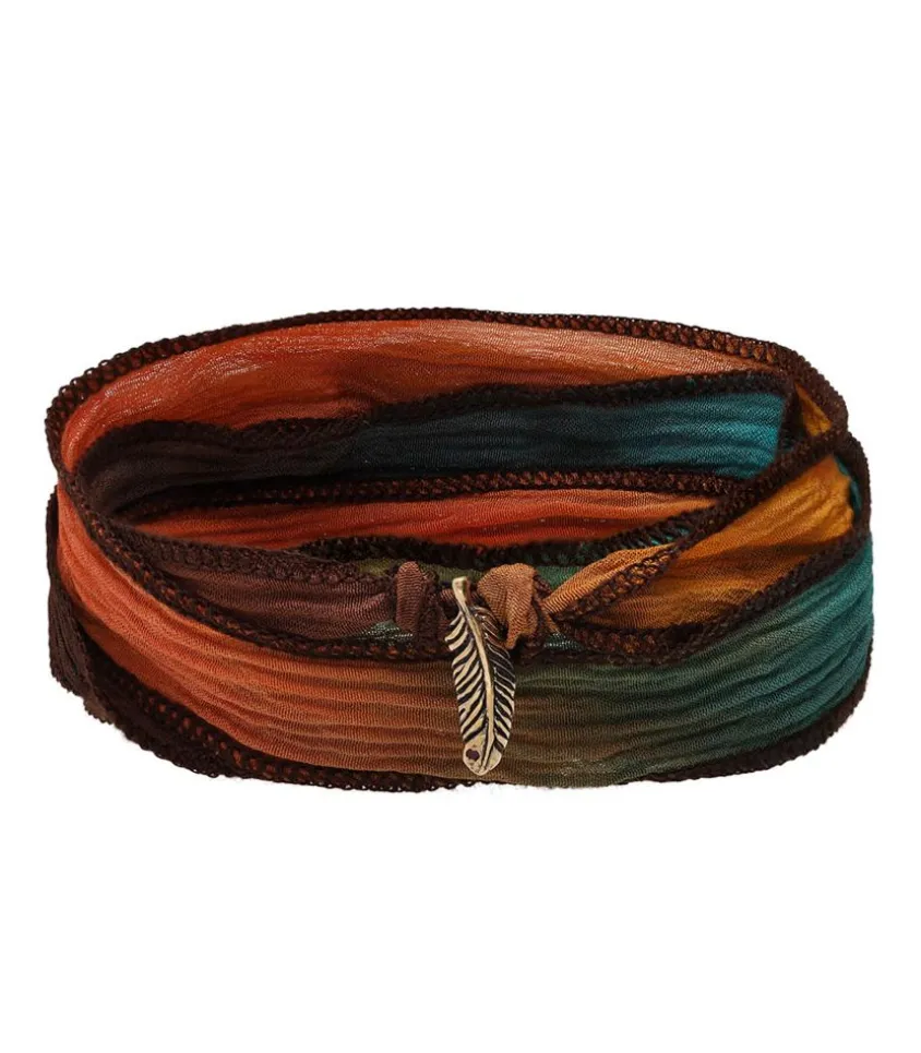 Bracelet En Soie Et Charm Petite Feather En Bronze