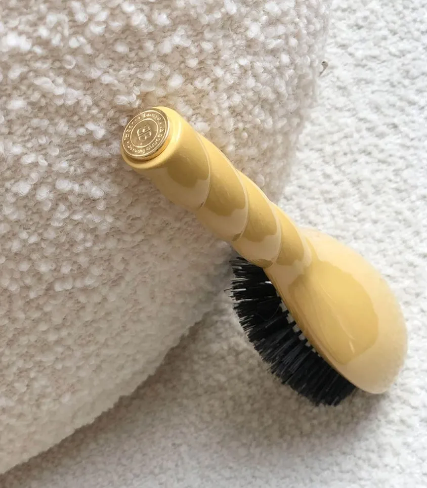 Brosse N.01 L'Universelle Soin & Brillance Jaune Safran