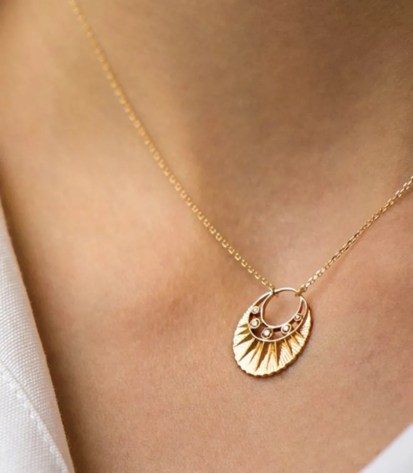 Collier Croissant De Lune A Cinq Diamants