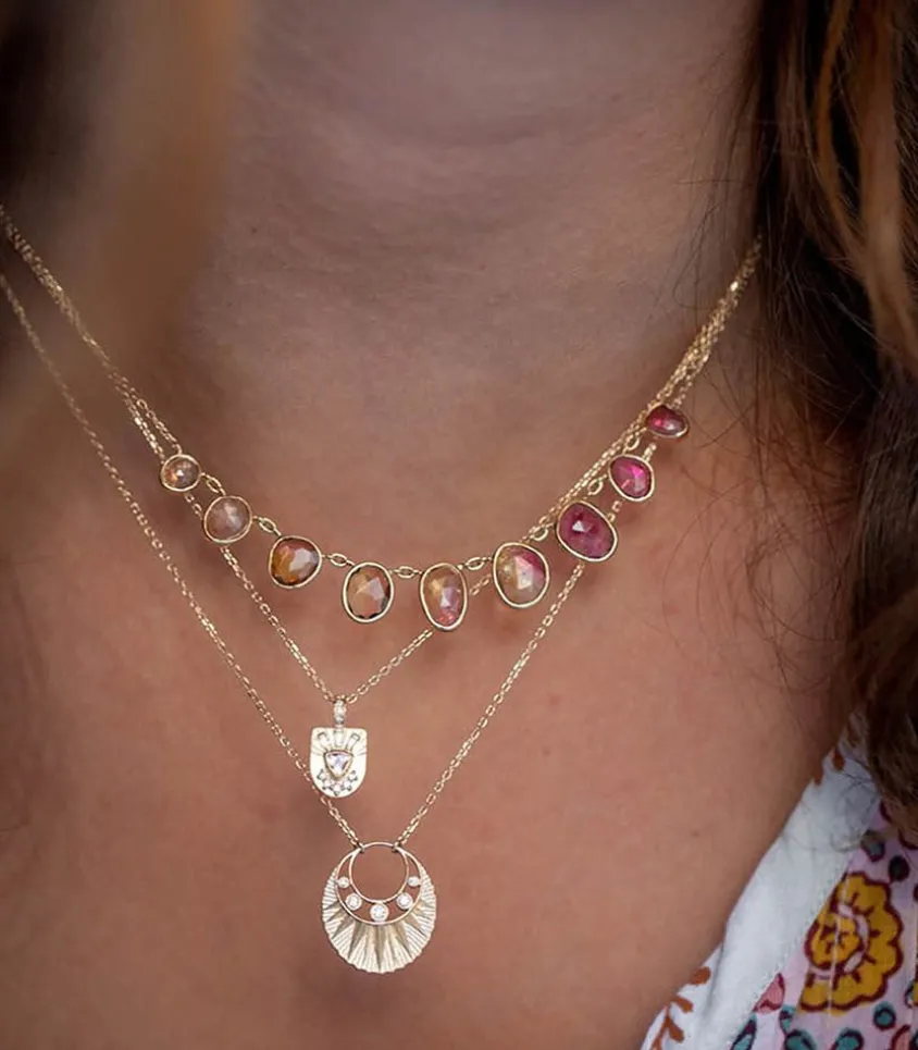 Collier Croissant De Lune A Cinq Diamants