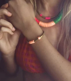 Collier Hibiscus Rose X Jane De Boy