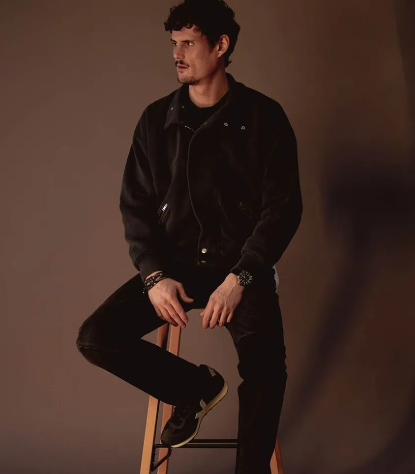 Jean Droit Homme A Patch Modern Blocking