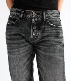 Jean Sapporo All Eyes On Me