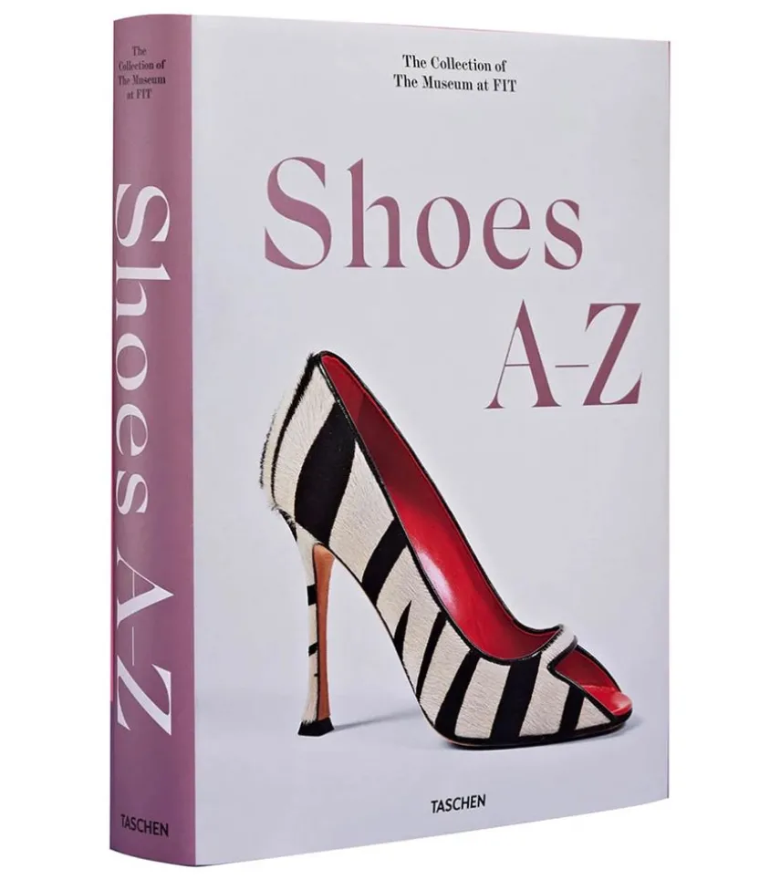 Livre Shoes A-Z. The Collection Of The Museum At Fit