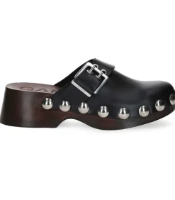 Sabot En Cuir Cloutes