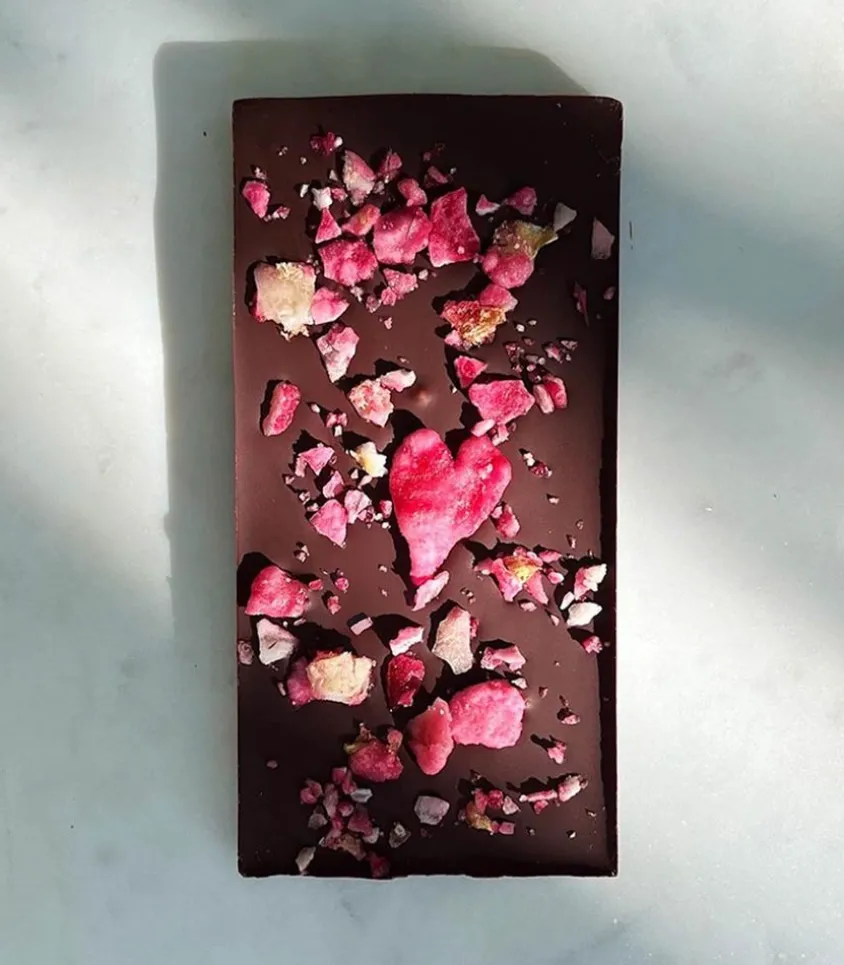 Tablette De Chocolat Bio A La Rose De Grasse