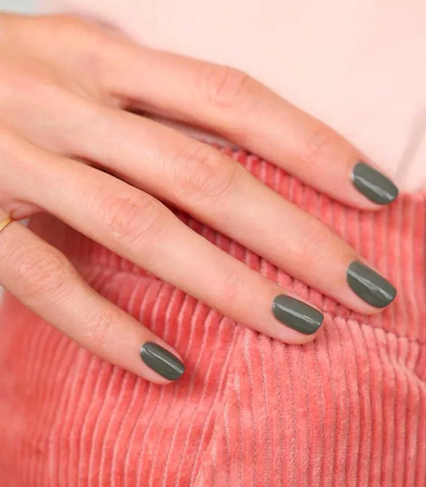 Vernis Semi-Permanent Green Flash Khaki